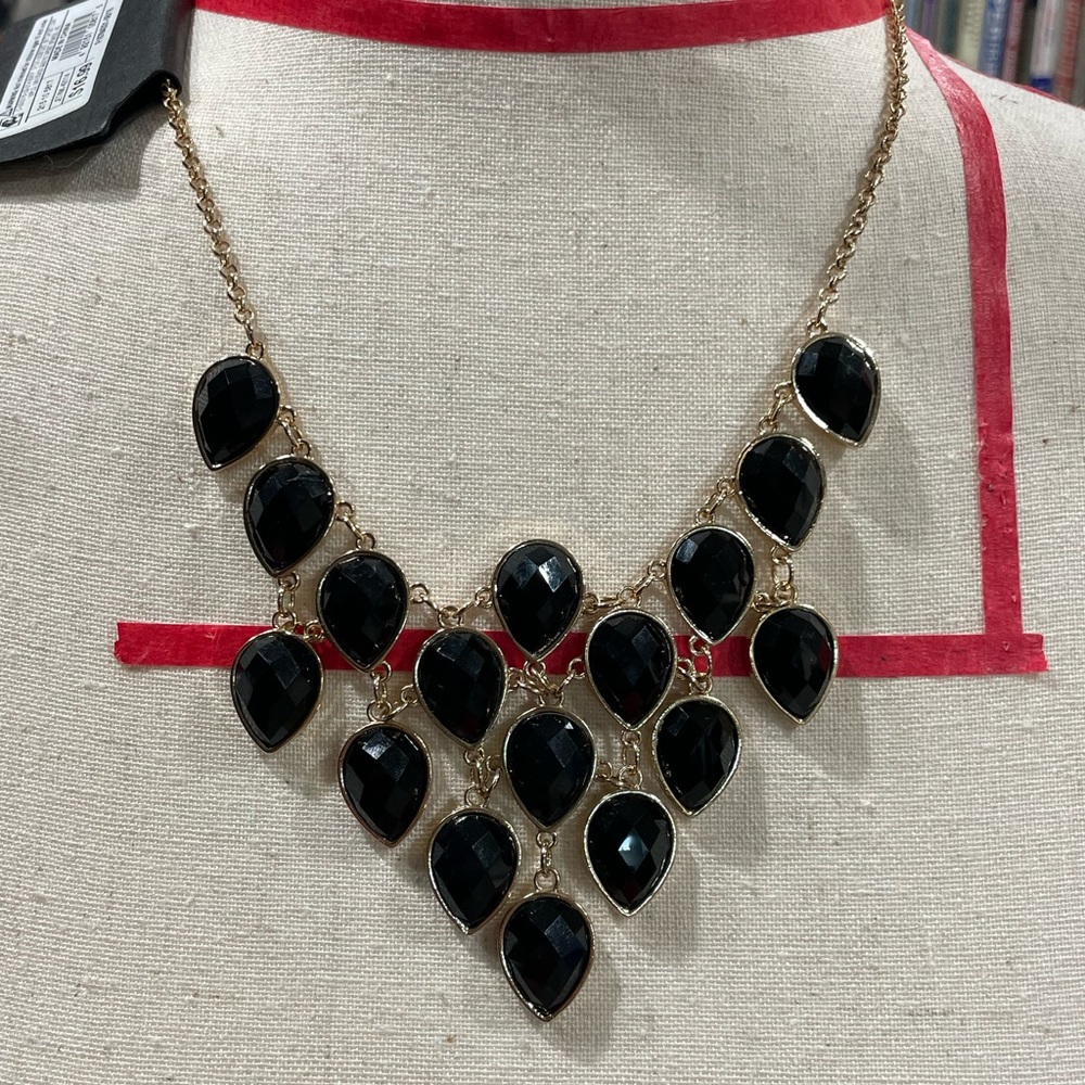 Statement Necklace Black and Gold NWT